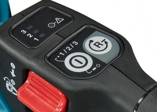 Аккумуляторный кусторез Makita XGT UH007GZ 40 В, шина 750 мм, рез 25 мм