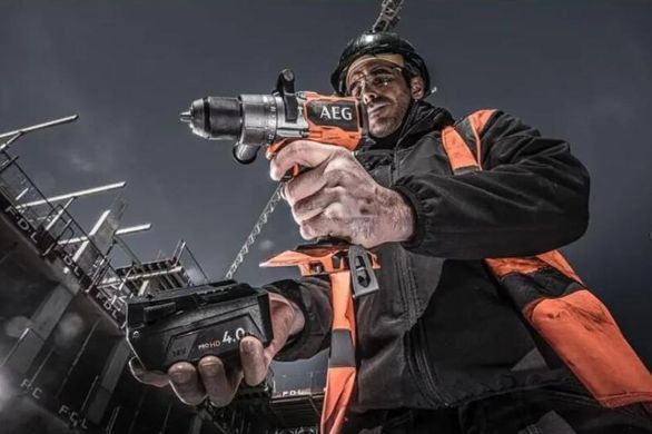 Дриль-шуруповерт ударний AEG BSB18C3BL-402C 18В 2x4Аг 2100об/хв 110Нм 2,4кг кейс