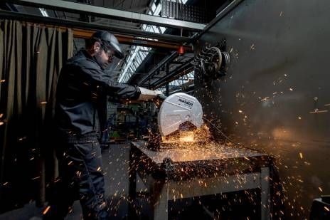 Монтажна пила Metabo CS 24-355 S