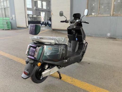 Електроскутер GTM C-EV 1200W 72V 20Ah, запас ходу 60 км, швидкість 45 км/год
