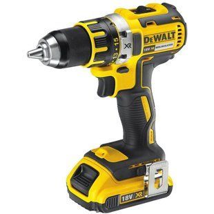 Аккумуляторный дрель-шуруповерт Dewalt DCD790D2