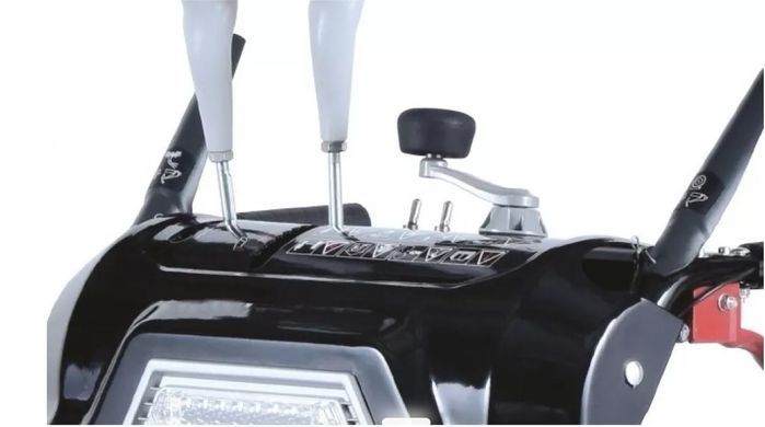 Снегоуборщик бензиновый Hyundai S 7713-T  &mdash; 13 л.с., 76,4&times;54 см