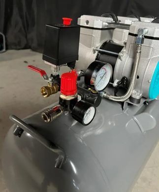 Безмасляный поршневой компрессор Mast MOF1680/4x1500-160L 6 кВт, 160 л