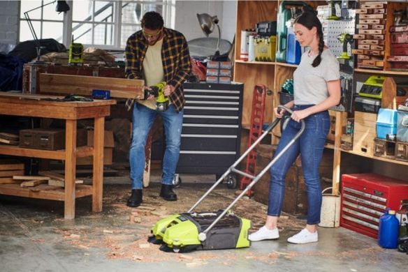 Аккумуляторная щеточная уборочная машина 18В ONE+, ширина 53 см, бак 17 л, Ryobi R18SW3-0 (5133004365)