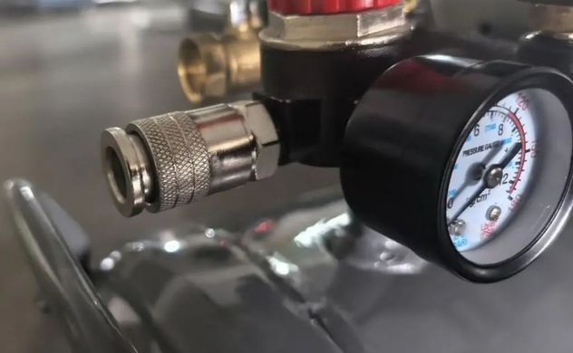 Безмасляный поршневой компрессор Mast MOF1680/4x1500-160L 6 кВт, 160 л