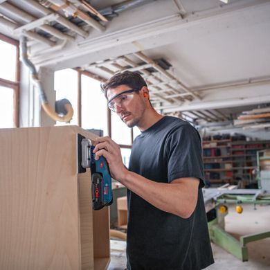 Акумуляторна вібраційна шліфмашина Bosch GSS 18V-13 Professional 18 В