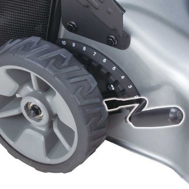 Акумуляторна газонокосарка Makita DLM466Z 36В (2&times;18В), 46 см, 60 л