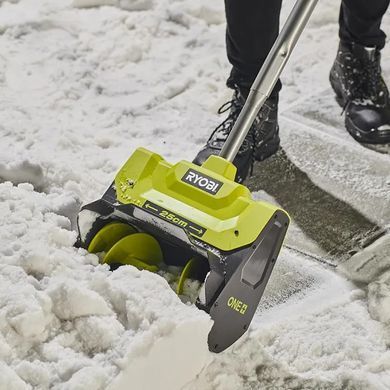 Акумуляторна снігоприбиральна машина 18В ONE+, 25см, зарядка та 1 акумулятор 4Ач, Ryobi RY18ST25A-140 (5133006235)
