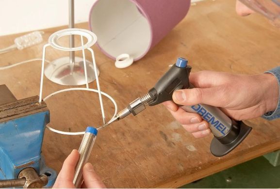 Газовый паяльник Dremel VersaFlame 2200-5, бутан, 1200&deg;C, 5 насадок