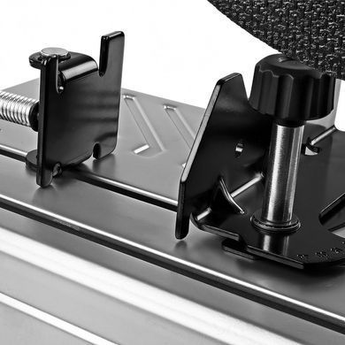Монтажна пила Makita LW1400