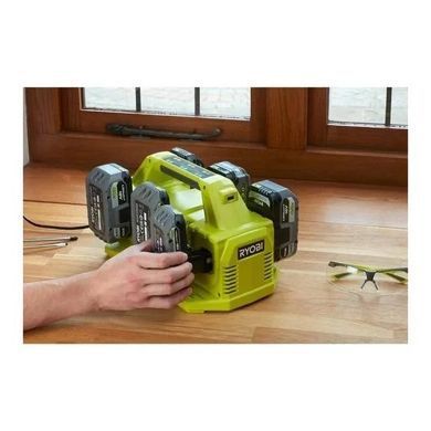 Зарядний пристрій 18В ONE+, 6 портів, Ryobi. RC18640 (5133005805)