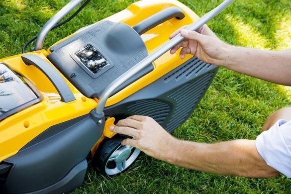 Аккумуляторная газонокосилка STIGA Combi 43 SAE