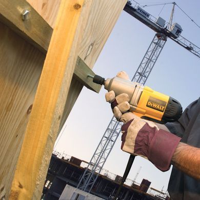 Ударный гайковерт DeWALT DW292