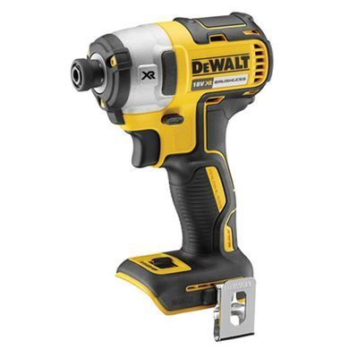Набір з шести акумуляторних безщіткових інструментів DeWALT DCK623P3