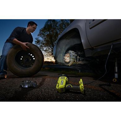 Фонарь-прожектор аккумуляторный 18В ONE+, 2500лм, Ryobi. R18SPL-0 (5133003372)