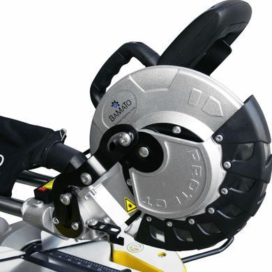Торцовочна пила BAMATO KP-210