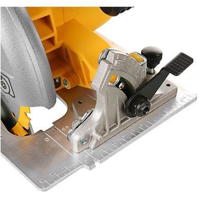 Аккумуляторная пила дисковая DeWALT DCS570NT