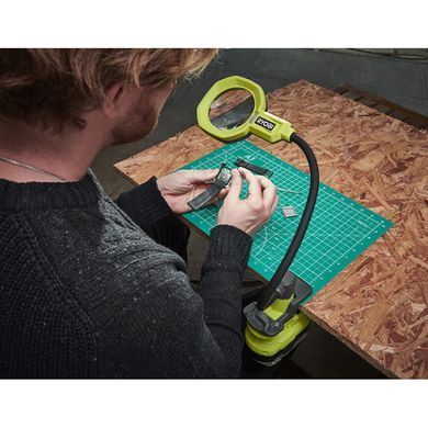 Фонарь аккумуляторный 18В ONE+, с линзой, Ryobi. RML18-0 (5133005669)