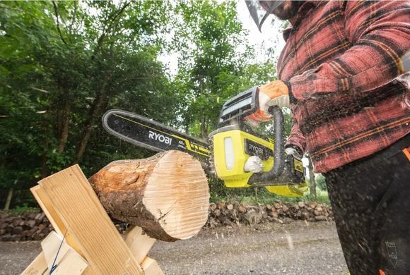 Аккумуляторная цепная пила Ryobi 36 В 30 см бесщеточная 22.5 м/с без АКБ и ЗУ