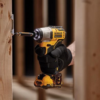 Набір з двох акумуляторних безщіткових інструментів DeWALT DCK2110L2T