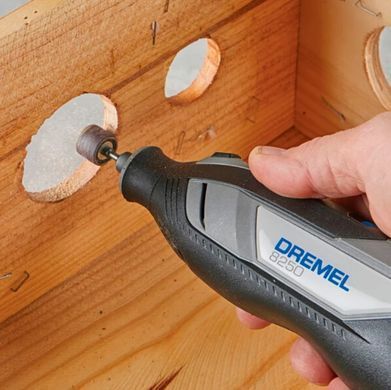 Багатофункціональний акумуляторний інструмент Dremel 8250-5 12 В, 2.0 Ah