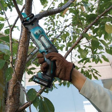 Аккумуляторная ножовка Makita JR103DZ 10.8В, 3300 об/мин, ход 13 мм