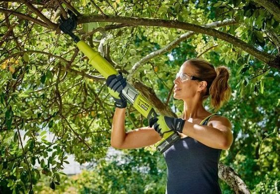 Секатор аккумуляторный Ryobi OLP1832B 18В, 32 мм, Li-Ion, длина 850 мм