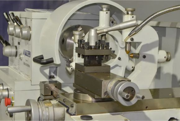 Токарно-гвинторізний верстат FDB Maschinen Turner 360x1000WA (DPA)