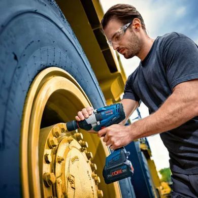 Аккумуляторный ударный гайковерт Bosch GDS 18V-1600 HC Professional 18 В, 1600 Нм, 3/4"
