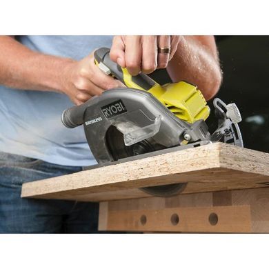 Аккумуляторная дисковая пила 18В ONE+, 184мм, бесщеточная, Ryobi R18CS7-0