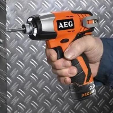 Аккумуляторный ударный гайковерт AEG BSS12CLI-202C, 12 В, 2&times;2 А&middot;ч, 115 Нм
