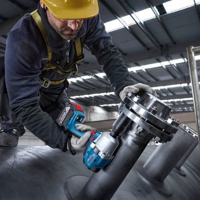 Аккумуляторный ударный гайковерт Bosch PRO GDS 18V-780 18 В, 780 Нм