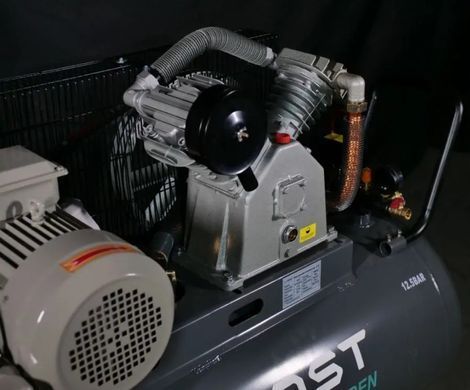 Поршневой компрессор MAST VA90/200L 400V 4 кВт, 600 л/мин, 12.5 Бар