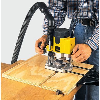 Фрезер Dewalt DW621