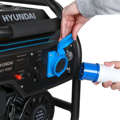 Бензиновий генератор Hyundai HHY 7050F