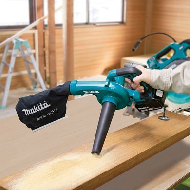 Аккумуляторная воздуходувка Makita DUB185Z 18V Li-Ion, 3,2 м&sup3;/мин
