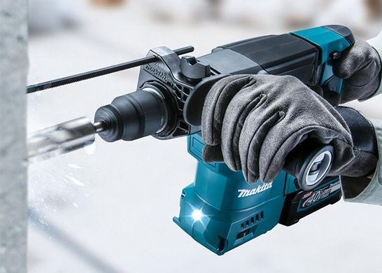 Аккумуляторный перфоратор XGT Makita HR009GM201 SDS-Plus 40 V Max, 3,9 Дж, 2&times;4 Ач