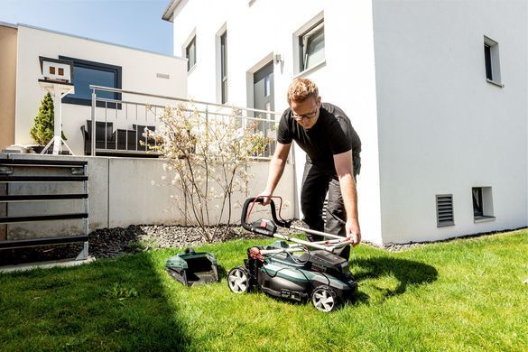 Аккумуляторная газонокосилка Metabo RM 36-18 LTX BL 36