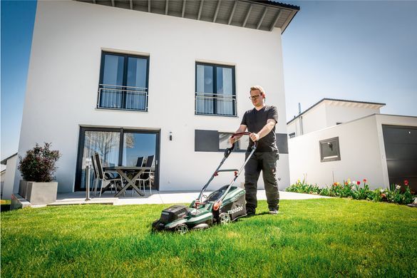 Аккумуляторная газонокосилка Metabo RM 36-18 LTX BL 36