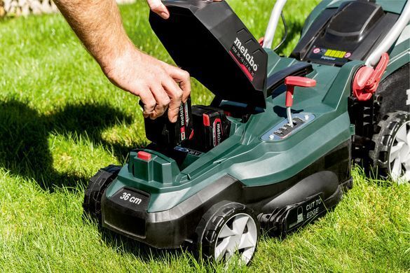 Аккумуляторная газонокосилка Metabo RM 36-18 LTX BL 36