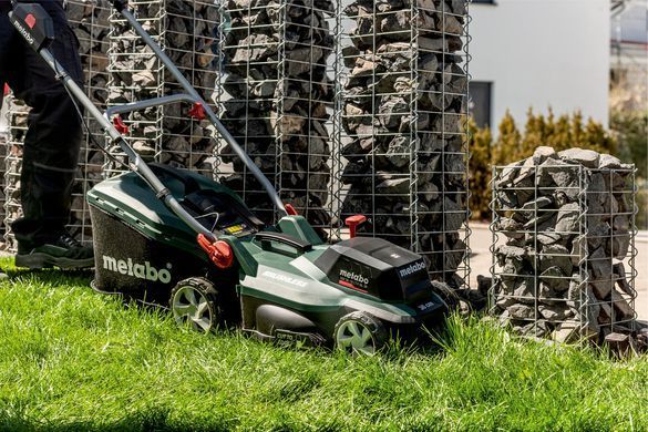Аккумуляторная газонокосилка Metabo RM 36-18 LTX BL 36