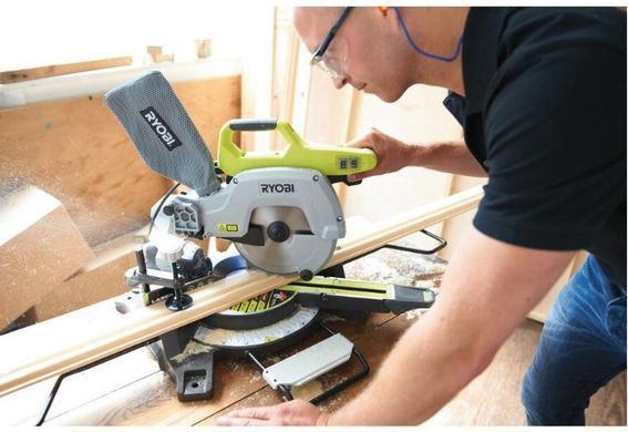 Пила торцювальна 216 мм з протяжкою Ryobi EMS216L 5133001197