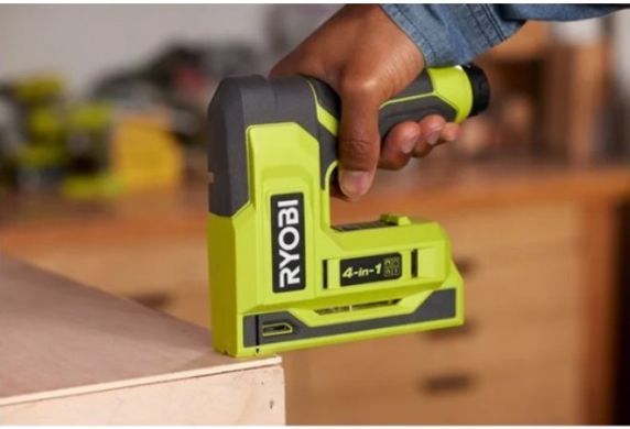 Аккумуляторный степлер 4В USB, Ryobi. RST4-0