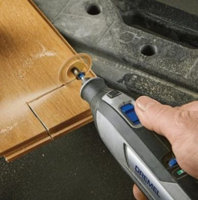 Багатофункціональний акумуляторний інструмент Dremel 8240-5, 12 В, 2.0 Ah