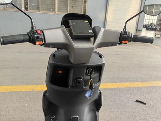 Електроскутер GTM C-EV 1200W 72V 20Ah, запас ходу 60 км, швидкість 50 км/год