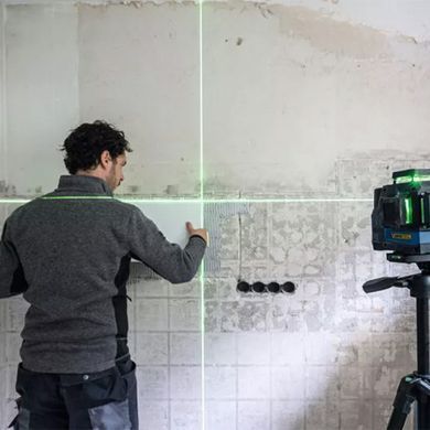 Лазерний лінійний нівелір Bosch Professional GLL 12V-100-33 CG