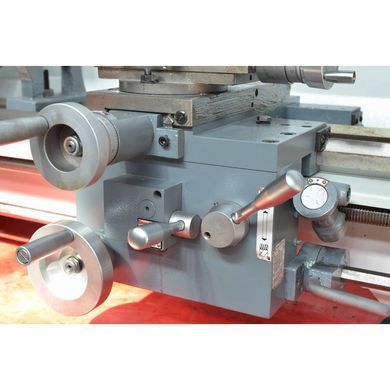 Токарно-гвинторізний верстат FDB Maschinen Turner 280x750G
