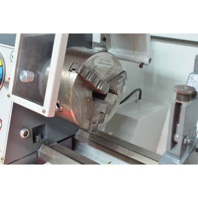 Токарно-гвинторізний верстат FDB Maschinen Turner 280x750G