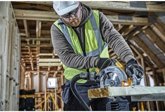 Акумуляторна дискова пила DeWALT DCS570P2