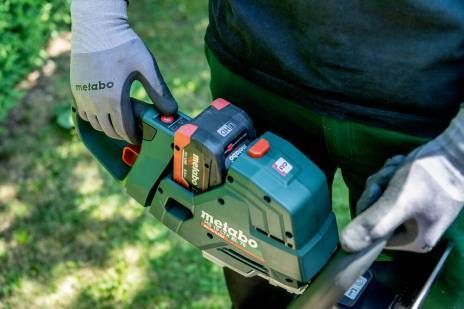 Кусторез аккумуляторный Metabo HS 18 LTX BL 55